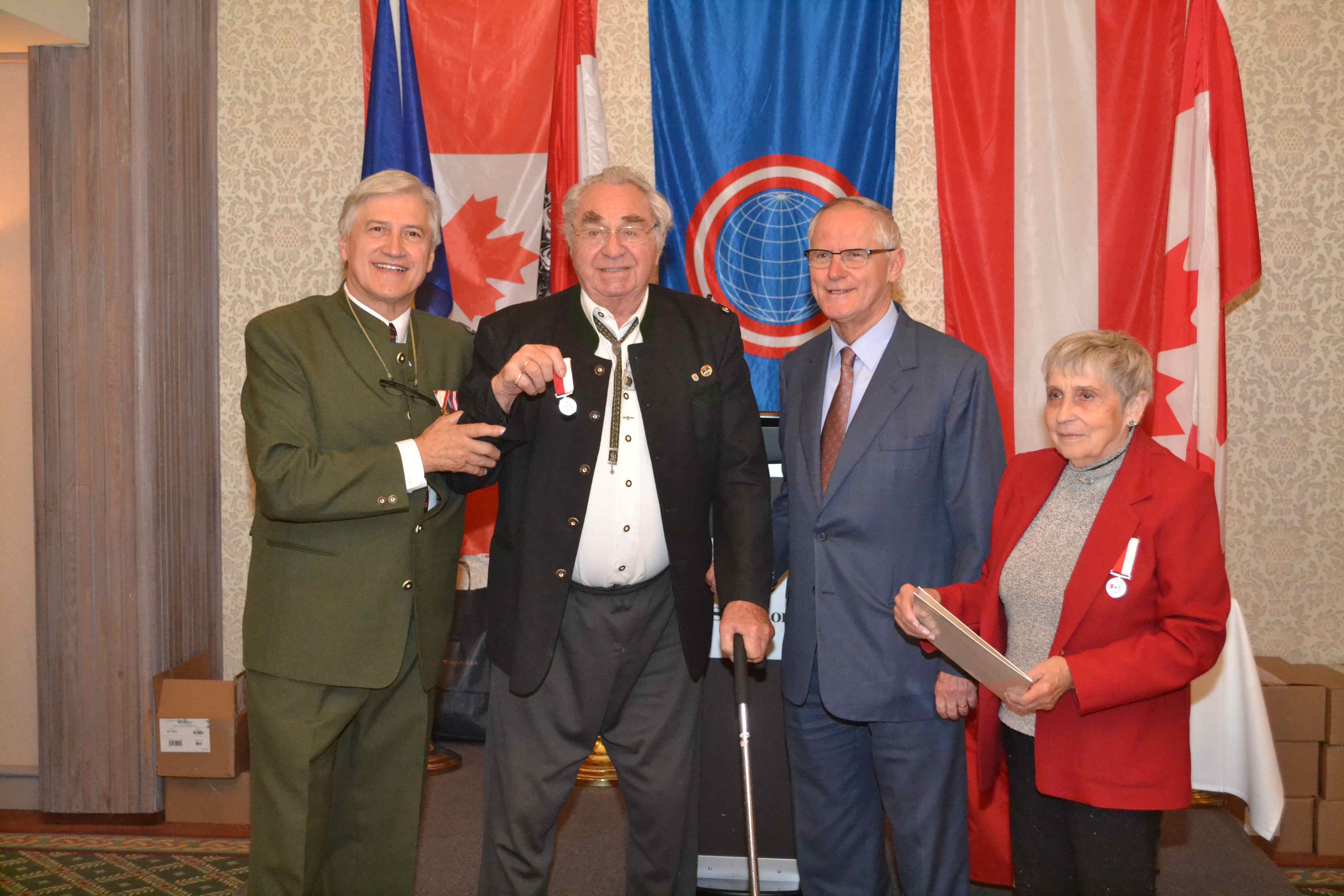 Awarding ACC Medal in Silver to Karl-Franz Hafner